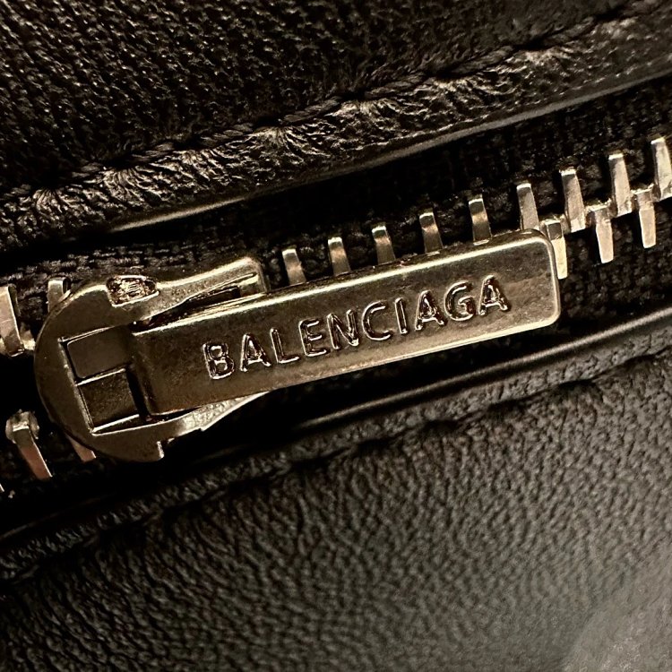 Balenciaga women's bag Rodeo calf leather handbag Kelly bag Postman bag Single shoulder armpit bag B