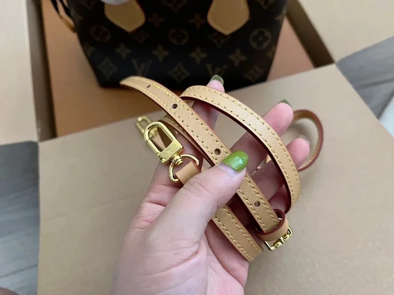Louis Vuitton's new high-quality versatile single shoulder crossbody bag for women's retro trend | L