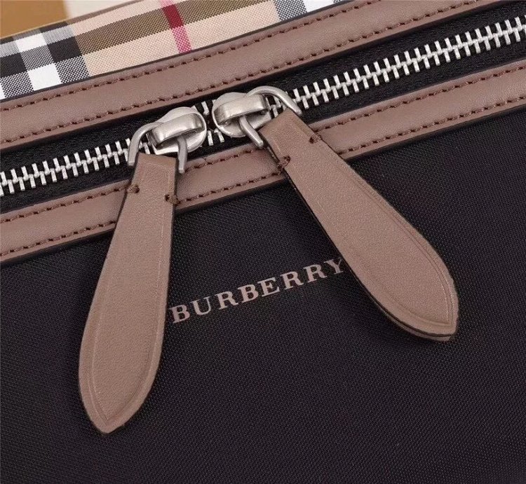 Burberry contrasting waist bag crossbody bag chest bag unisex | Litbuuy Spreadsheet