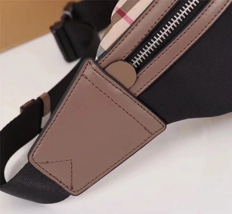 Burberry contrasting waist bag crossbody bag chest bag unisex | Litbuuy Spreadsheet