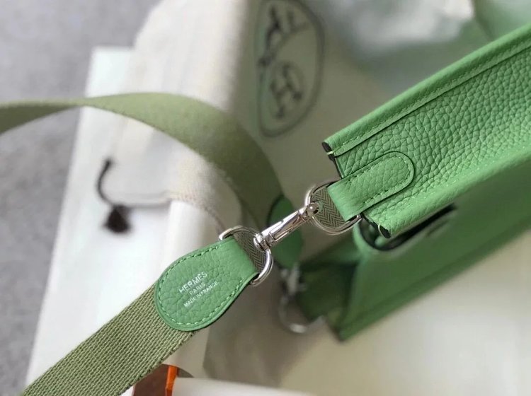Hermes mini calf leather hollow shoulder crossbody buckle women's bag | Litbuuy Spreadsheet