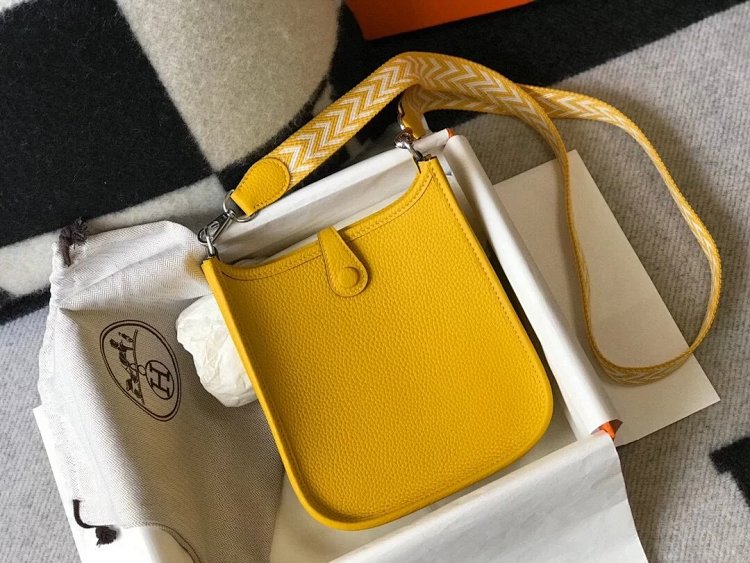 Hermes mini calf leather hollow shoulder crossbody buckle women's bag | Litbuuy Spreadsheet