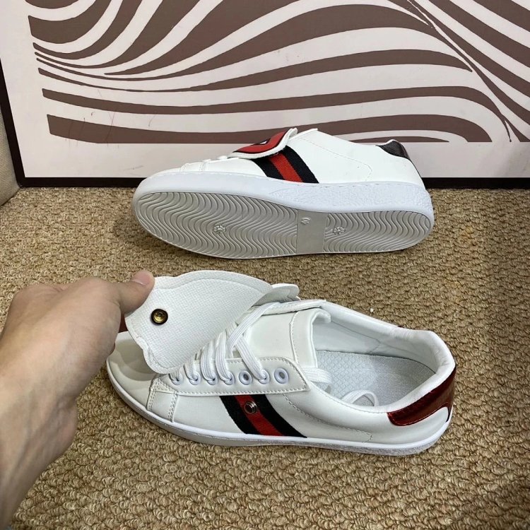 Gucci kisses red lips in white shoes | Litbuuy Spreadsheet