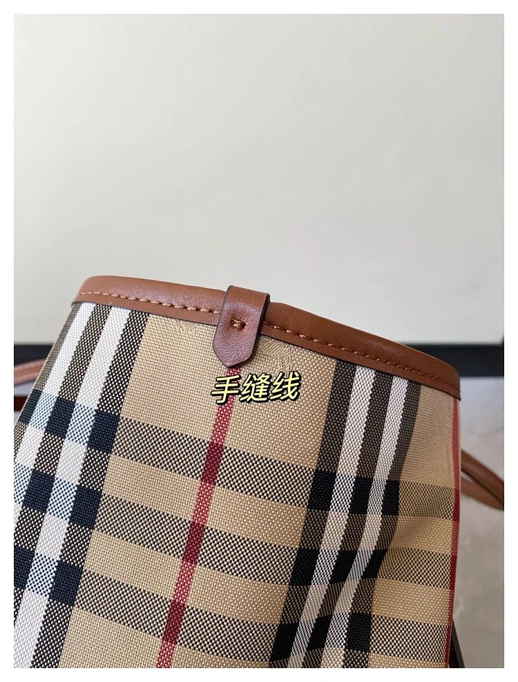 Burberry plaid pattern tote bag | Litbuuy Spreadsheet