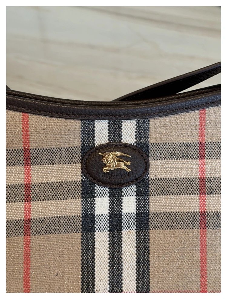 Burberry  Classic British plaid crossbody bag | Litbuuy Spreadsheet