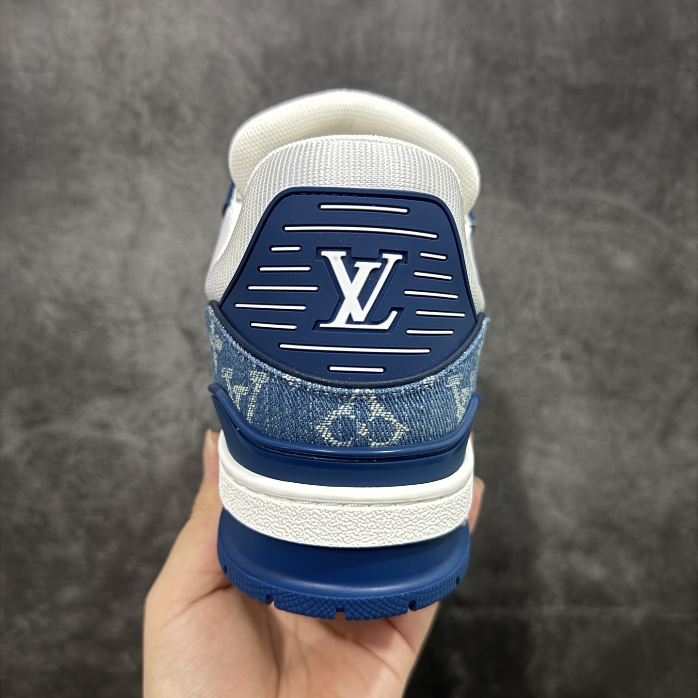 Louis Vuitton  Trainer Sneaker T538001 | Litbuuy Spreadsheet