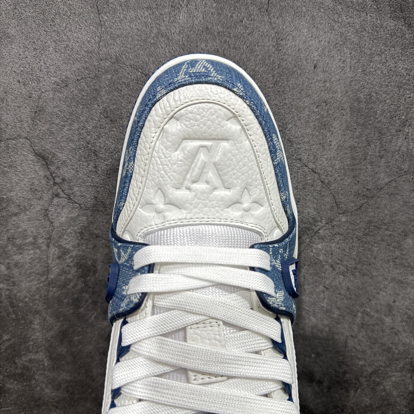 Louis Vuitton  Trainer Sneaker T538001 | Litbuuy Spreadsheet