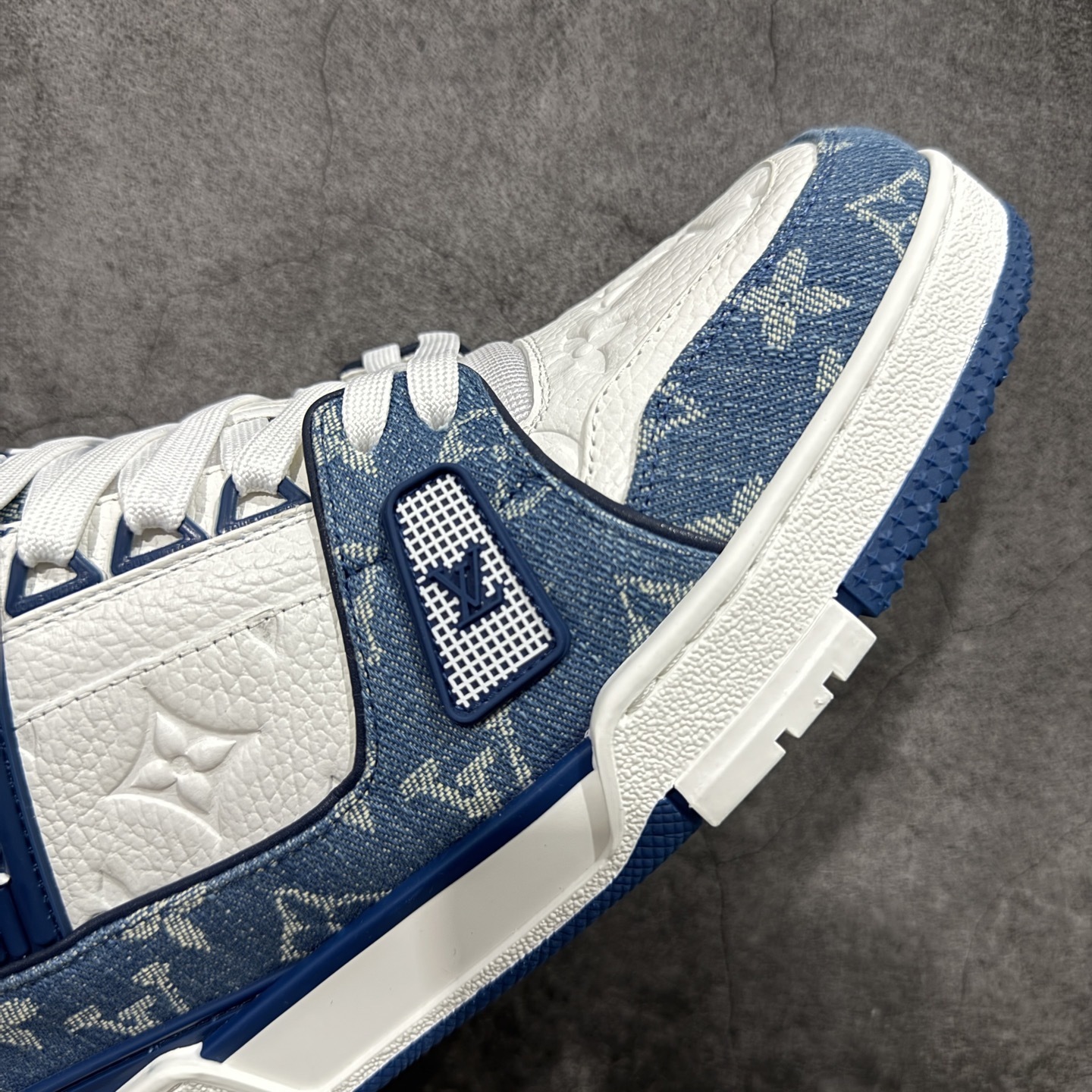 Louis Vuitton  Trainer Sneaker T538001 | Litbuuy Spreadsheet