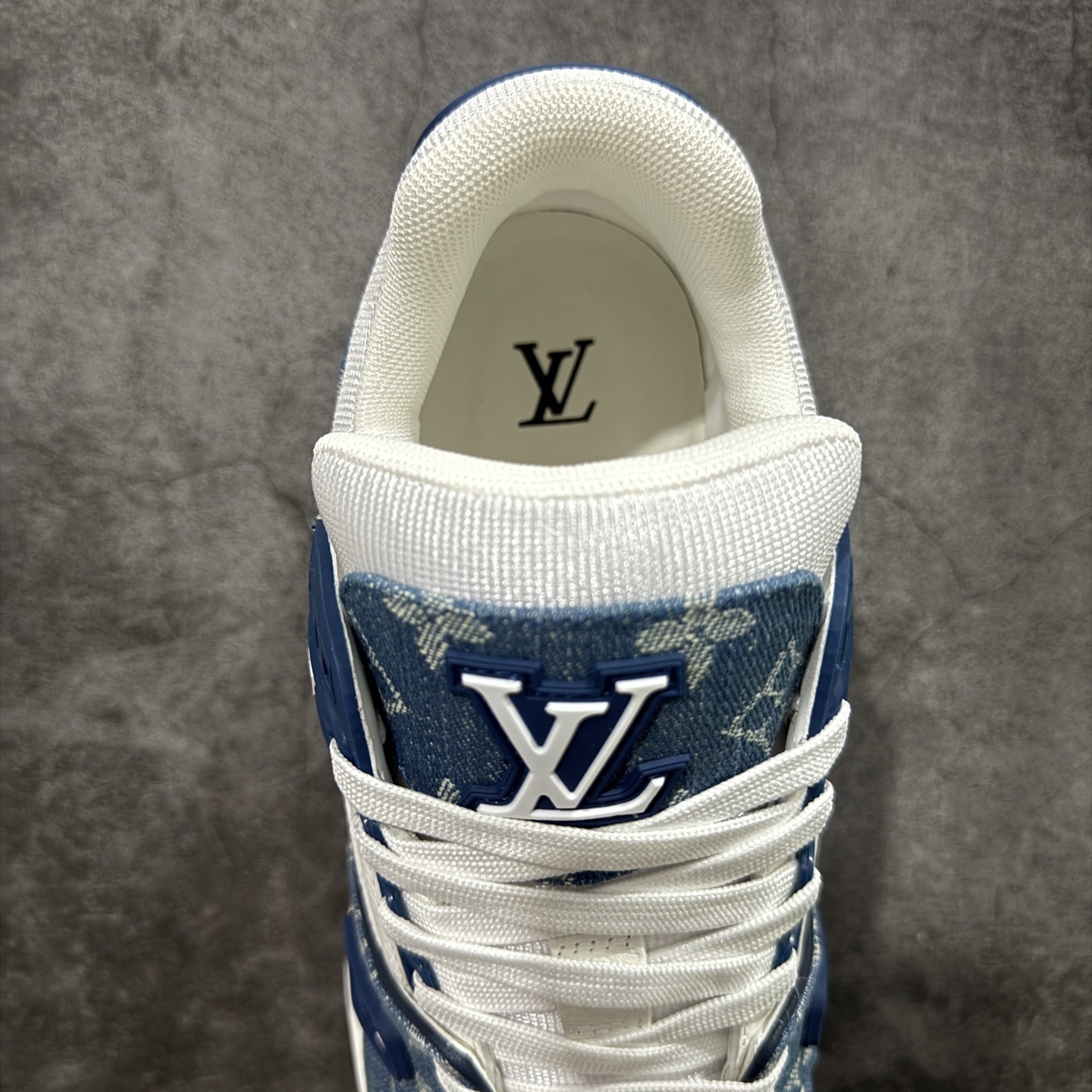 Louis Vuitton  Trainer Sneaker T538001 | Litbuuy Spreadsheet