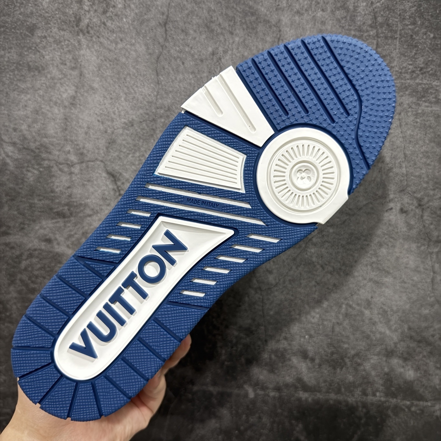 Louis Vuitton  Trainer Sneaker T538001 | Litbuuy Spreadsheet