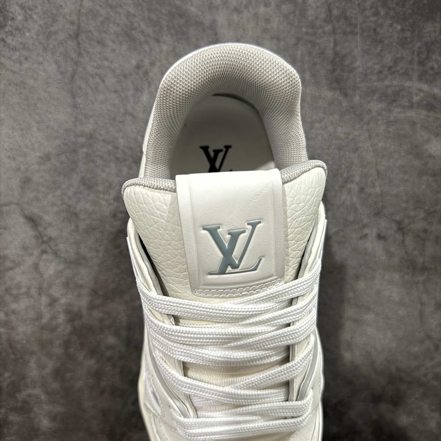 Louis Vuitton  Trainer Sneaker T538002 | Litbuuy Spreadsheet