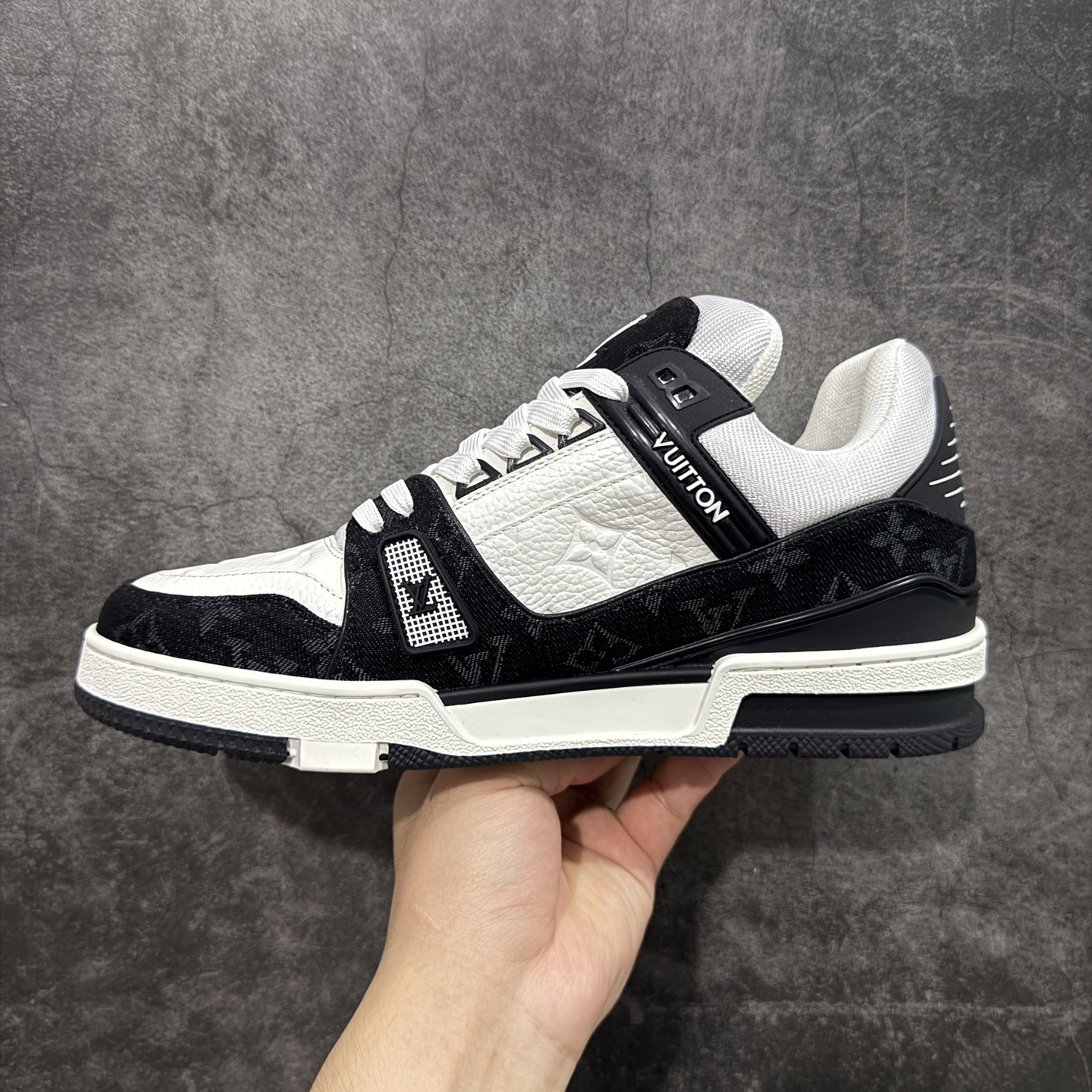 Louis Vuitton  Trainer Sneaker T538004 | Litbuuy Spreadsheet