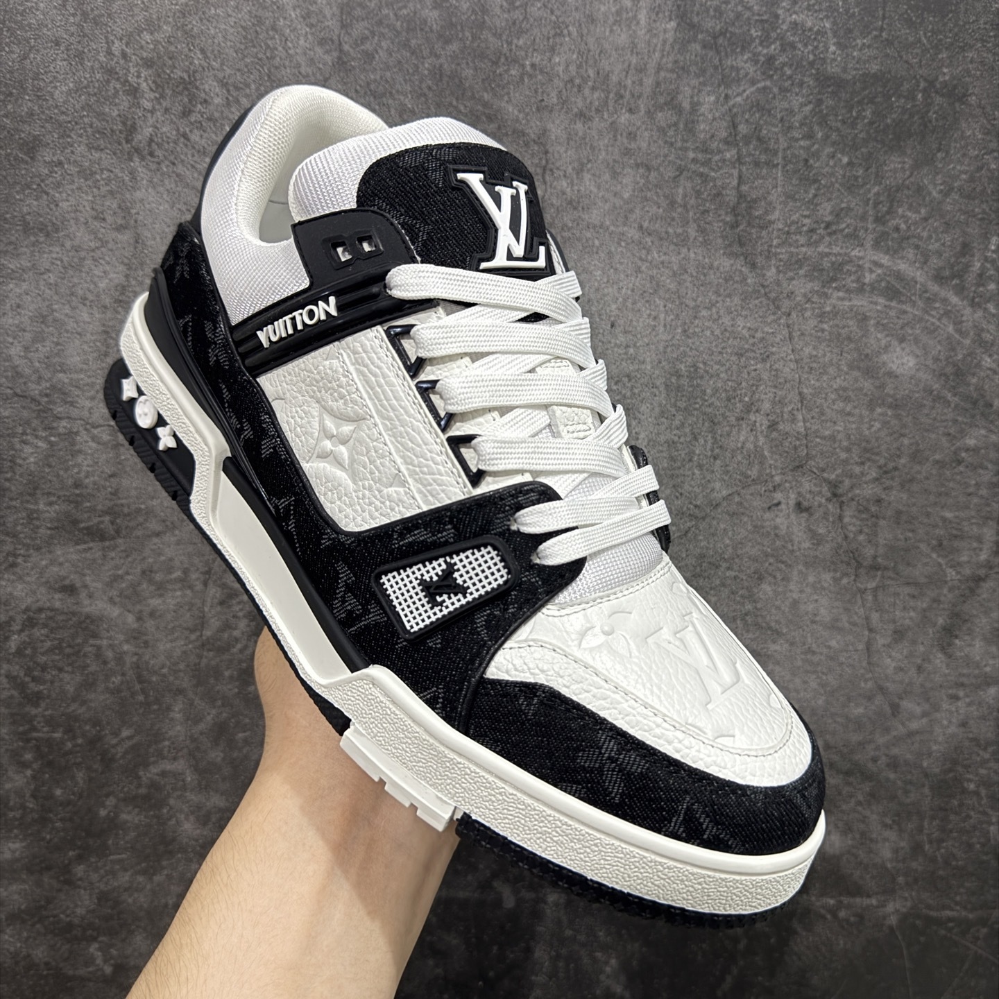 Louis Vuitton  Trainer Sneaker T538004 | Litbuuy Spreadsheet