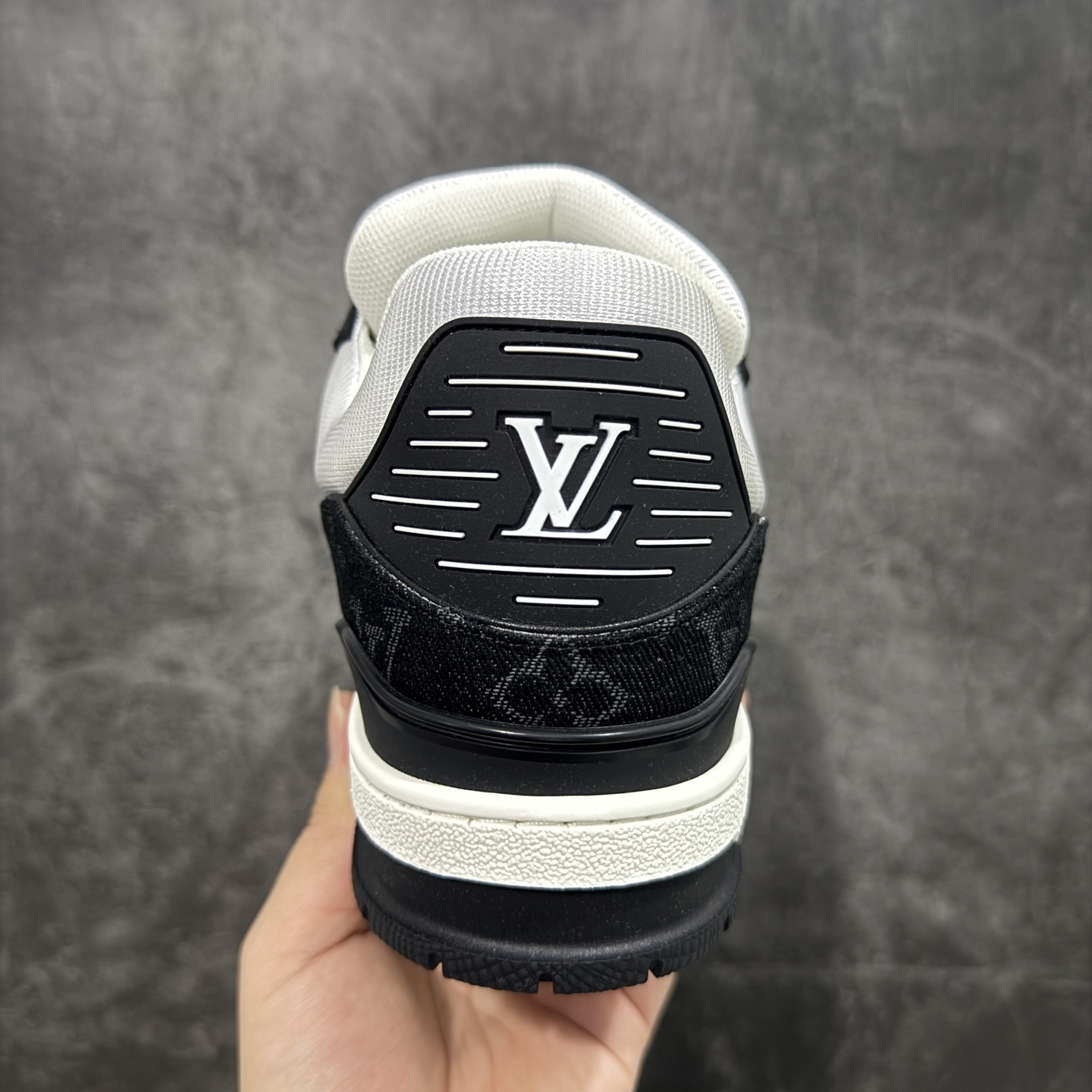 Louis Vuitton  Trainer Sneaker T538004 | Litbuuy Spreadsheet