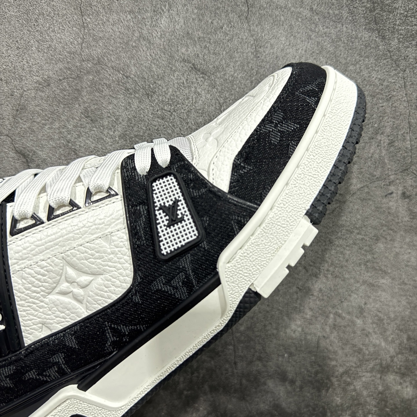 Louis Vuitton  Trainer Sneaker T538004 | Litbuuy Spreadsheet