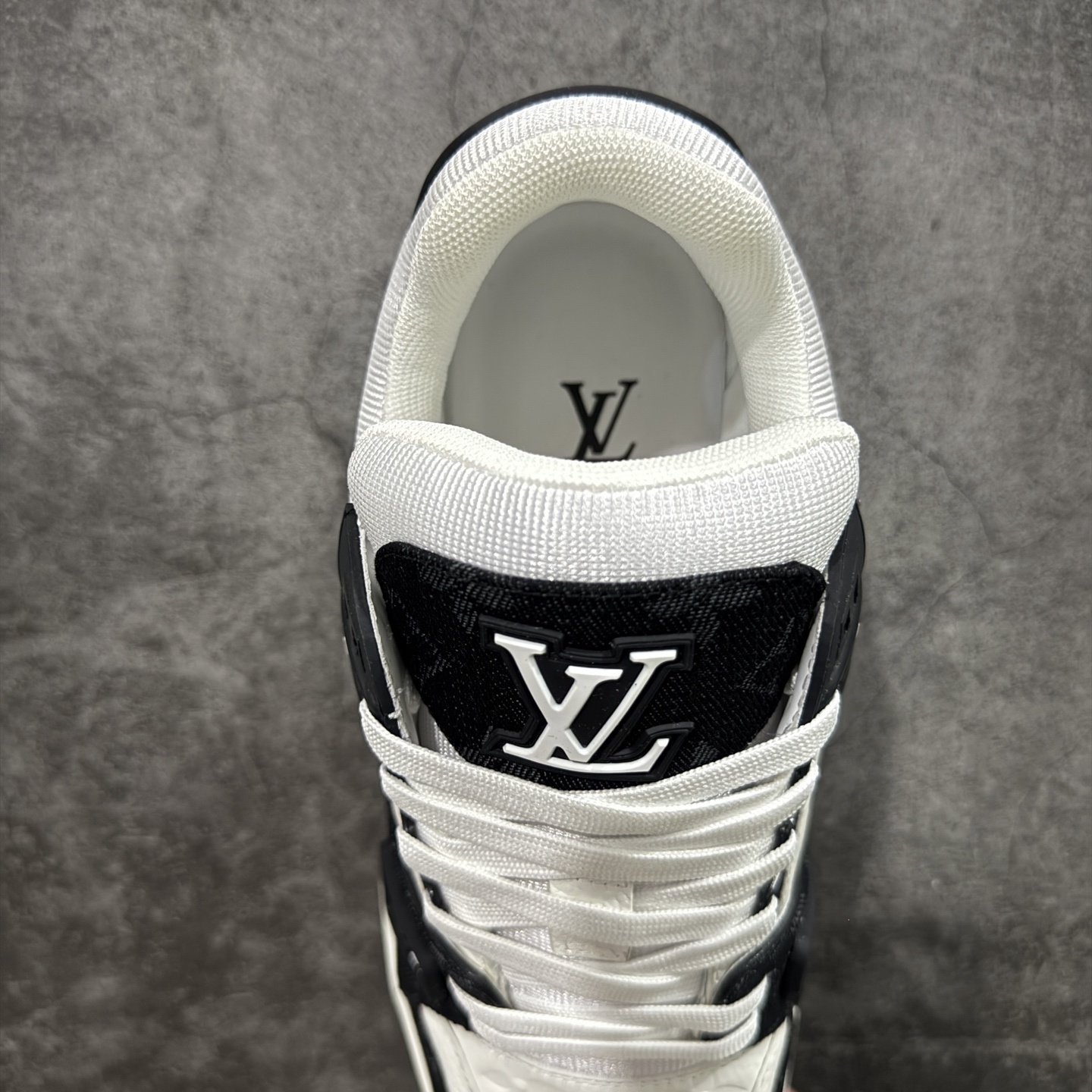 Louis Vuitton  Trainer Sneaker T538004 | Litbuuy Spreadsheet