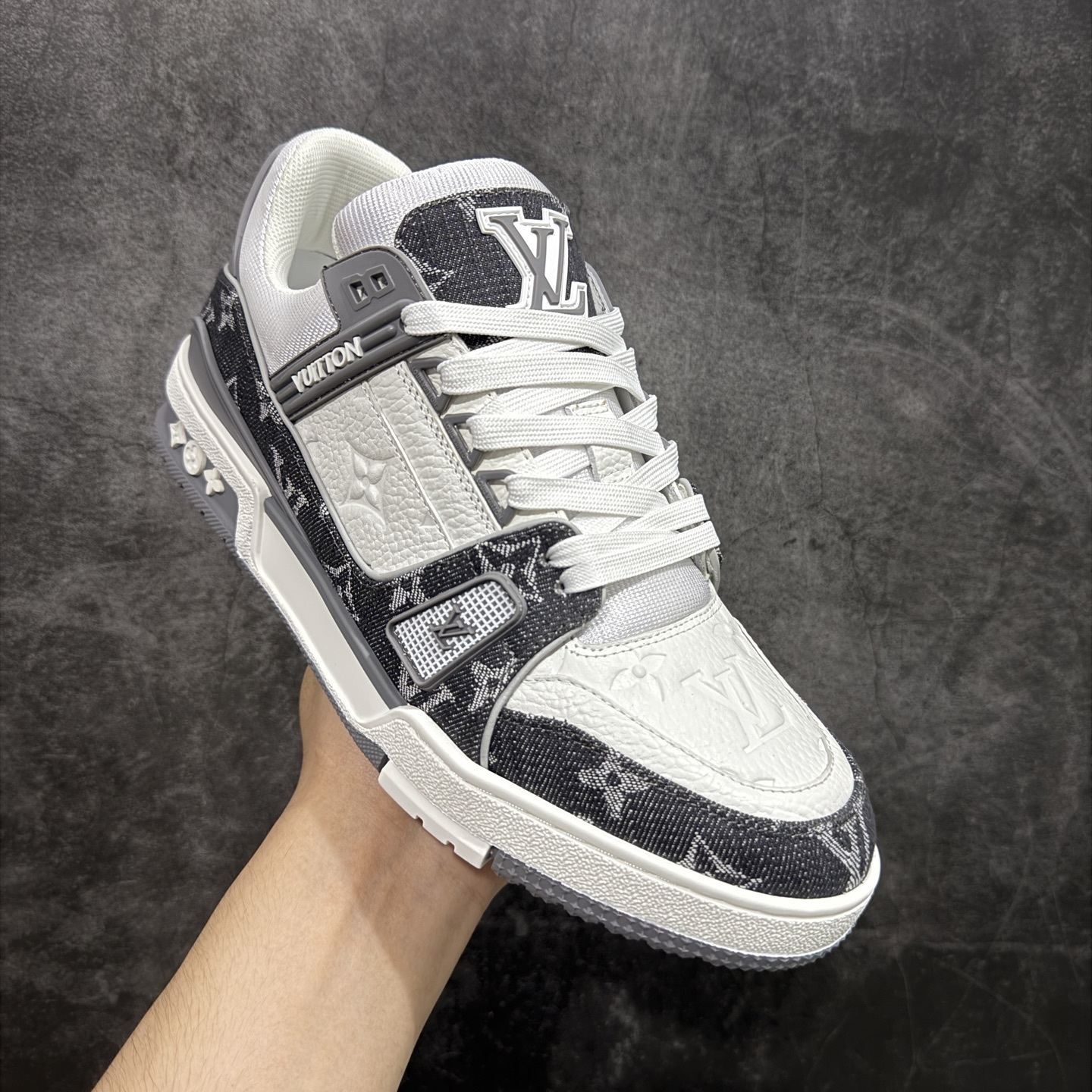 Louis Vuitton  Trainer Sneaker T538003 | Litbuuy Spreadsheet