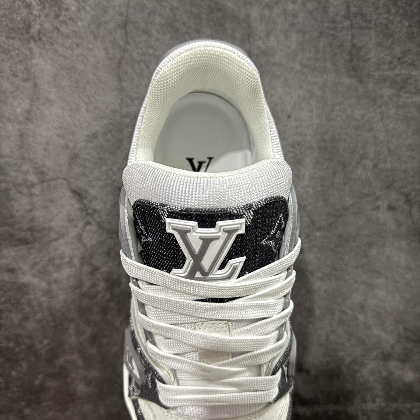 Louis Vuitton  Trainer Sneaker T538003 | Litbuuy Spreadsheet