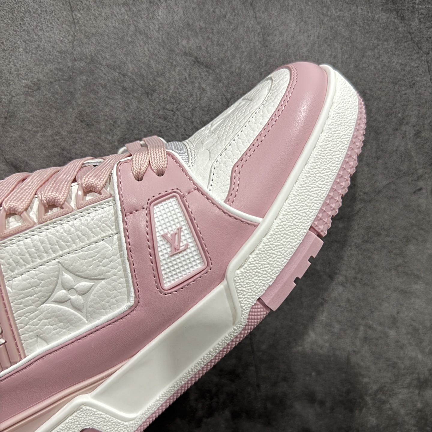 Louis Vuitton  Trainer Sneaker T538005 | Litbuuy Spreadsheet