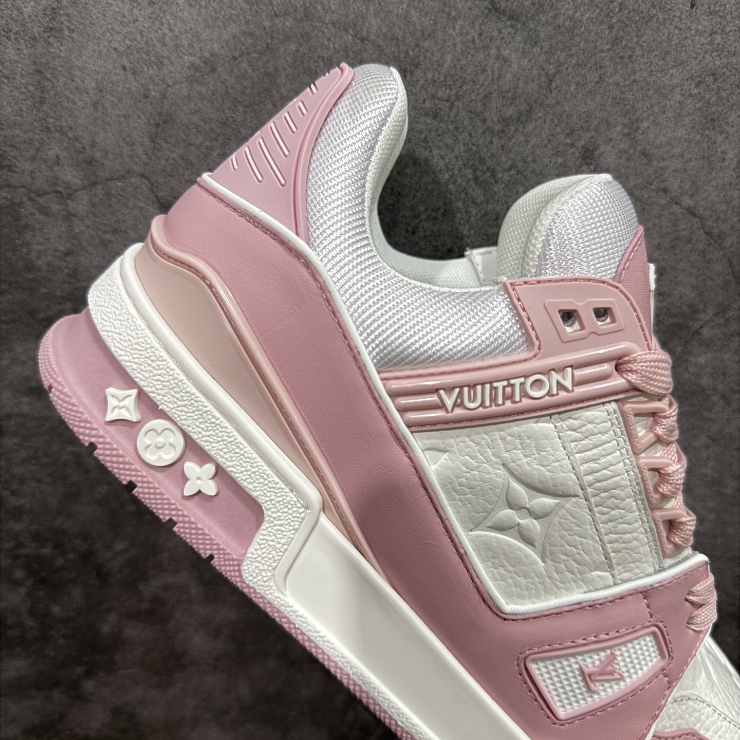 Louis Vuitton  Trainer Sneaker T538005 | Litbuuy Spreadsheet