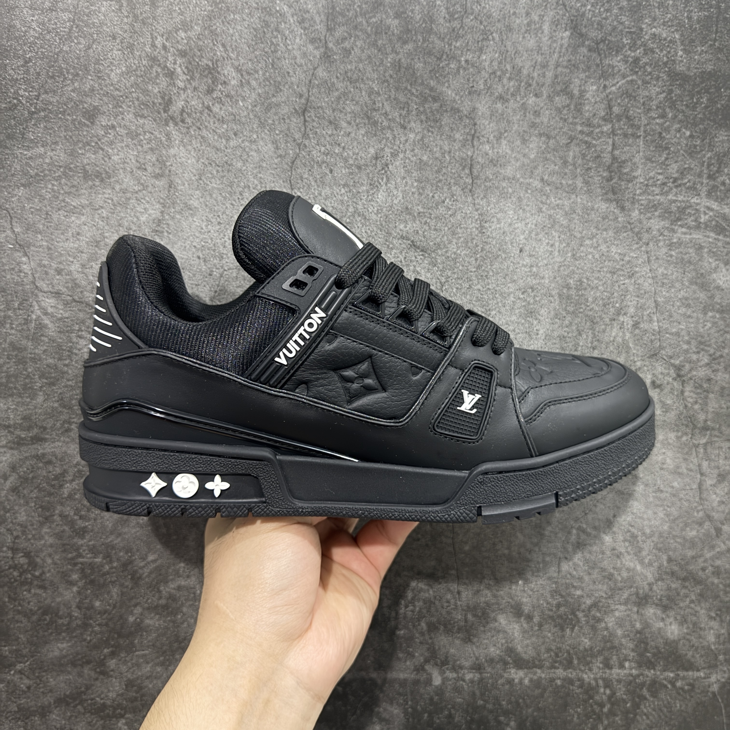 Louis Vuitton  Trainer Sneaker T538007 | Litbuuy Spreadsheet