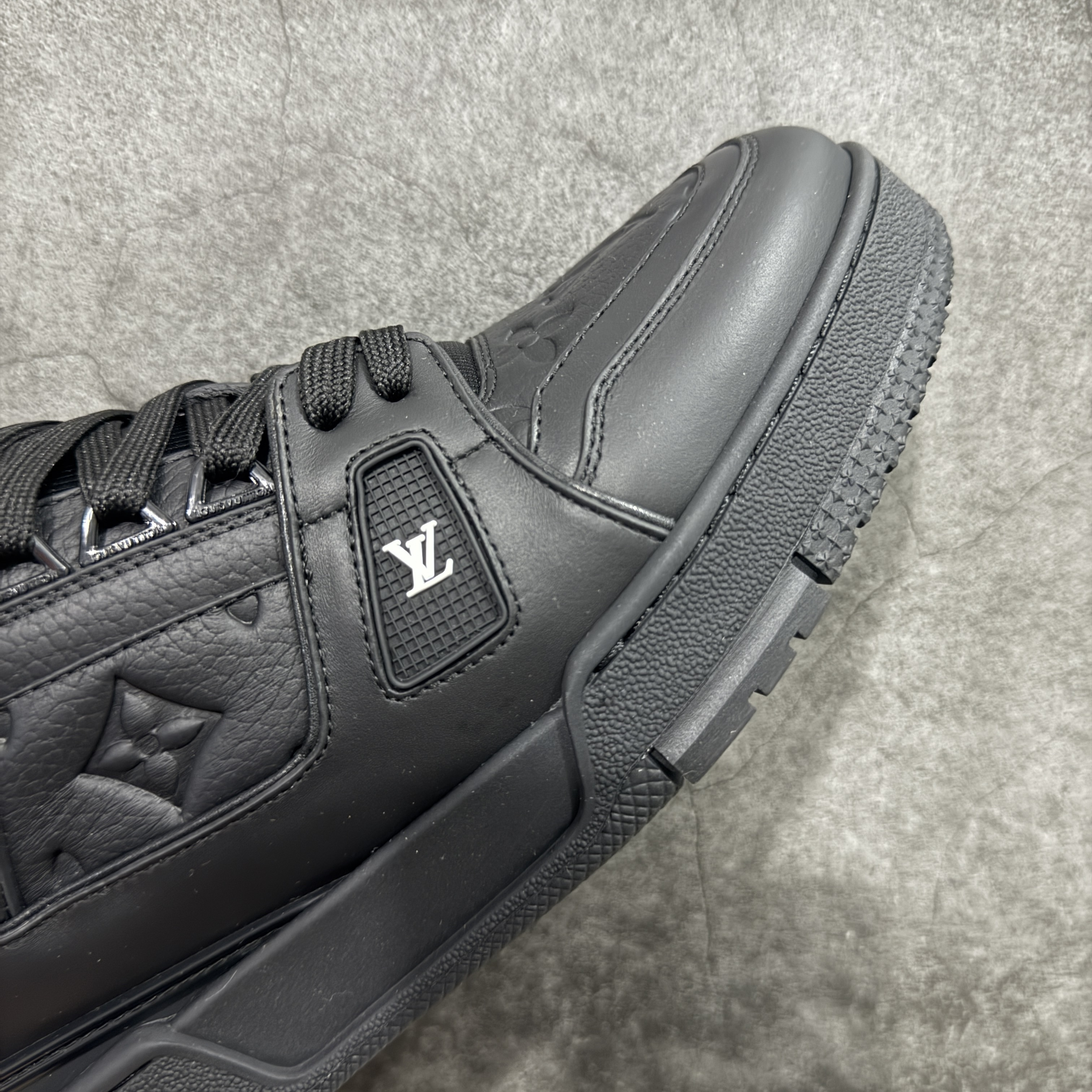 Louis Vuitton  Trainer Sneaker T538007 | Litbuuy Spreadsheet