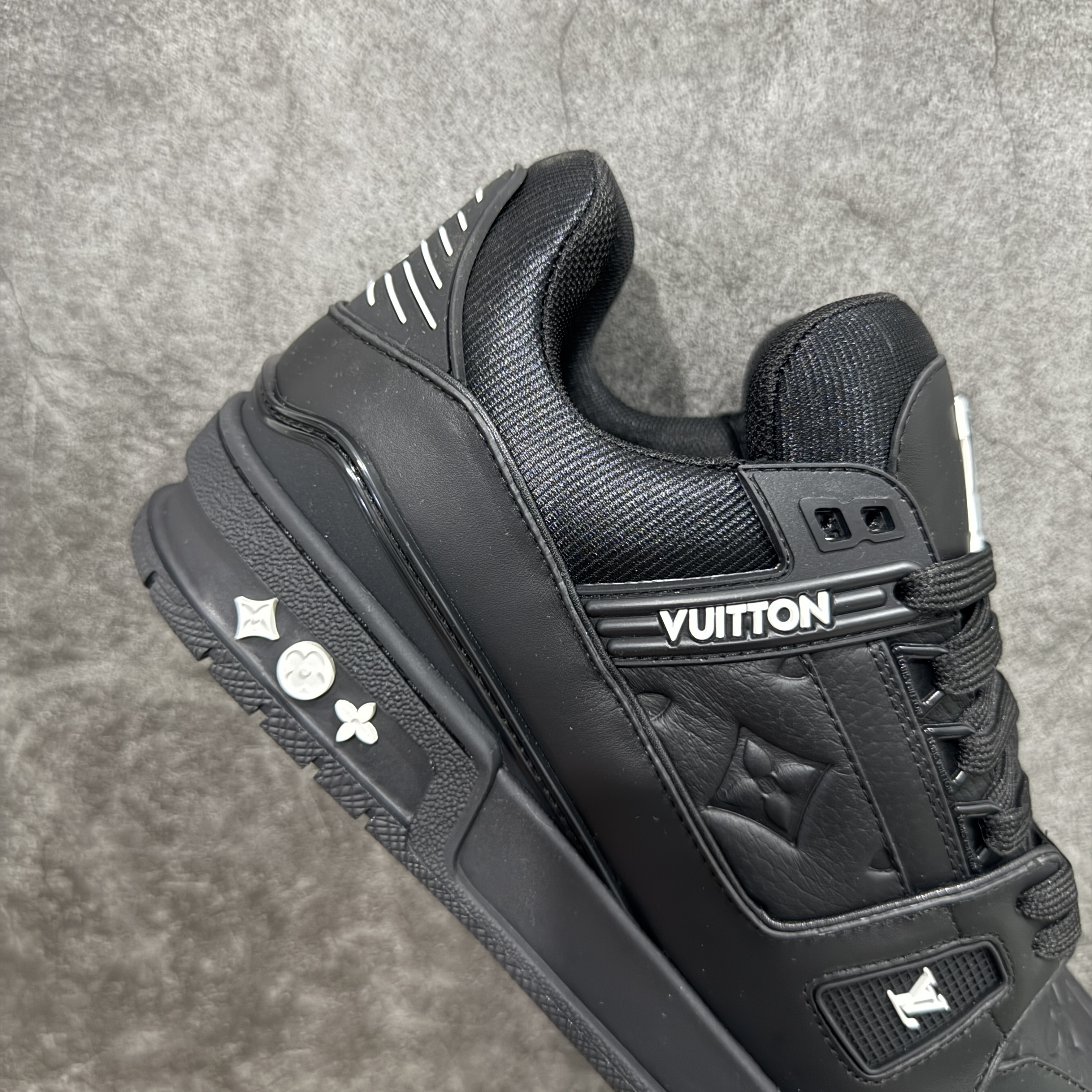 Louis Vuitton  Trainer Sneaker T538007 | Litbuuy Spreadsheet