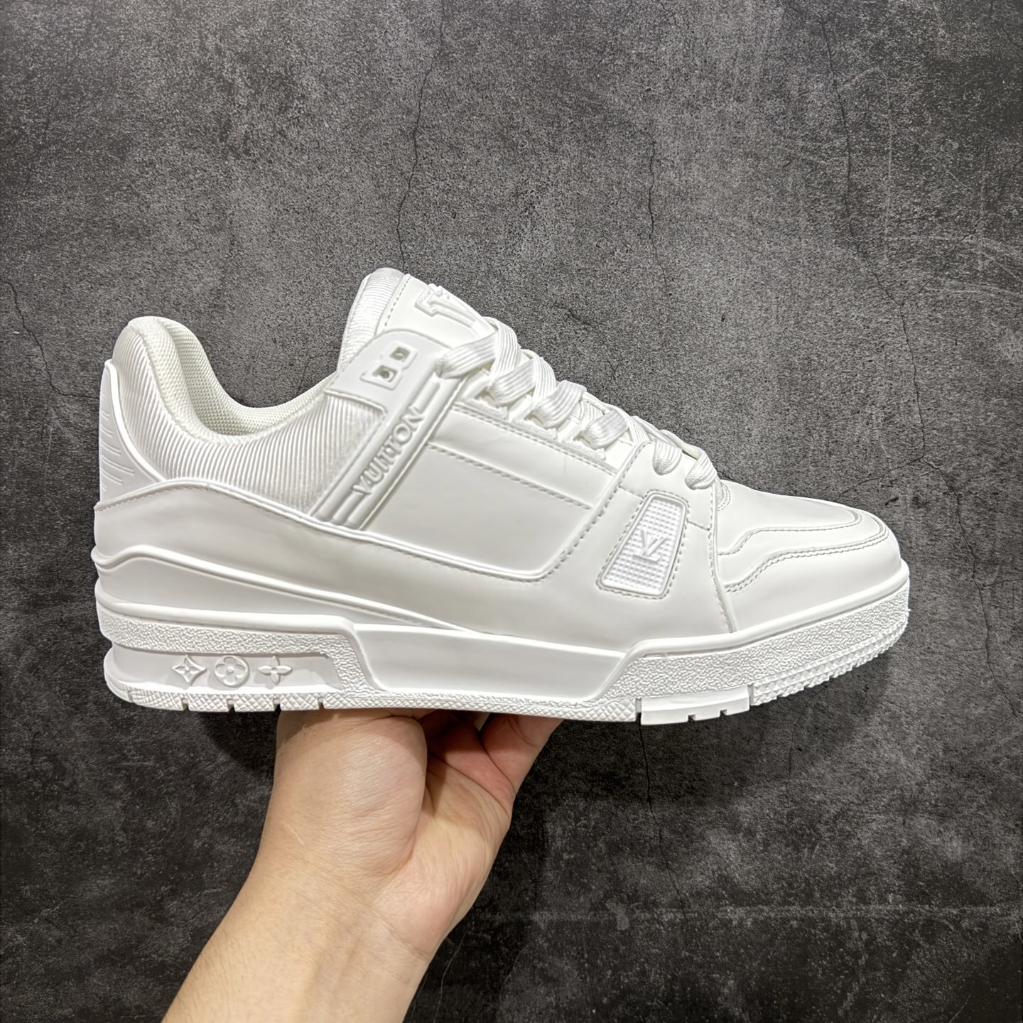 Louis Vuitton Trainer Sneaker T538008 | Litbuuy Spreadsheet