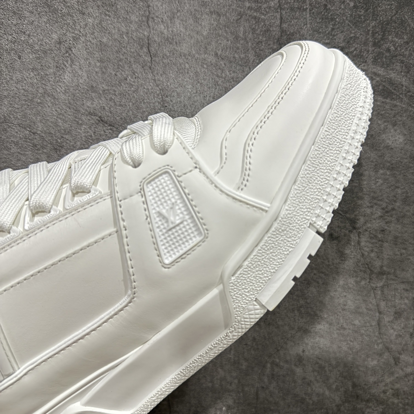 Louis Vuitton Trainer Sneaker T538008 | Litbuuy Spreadsheet