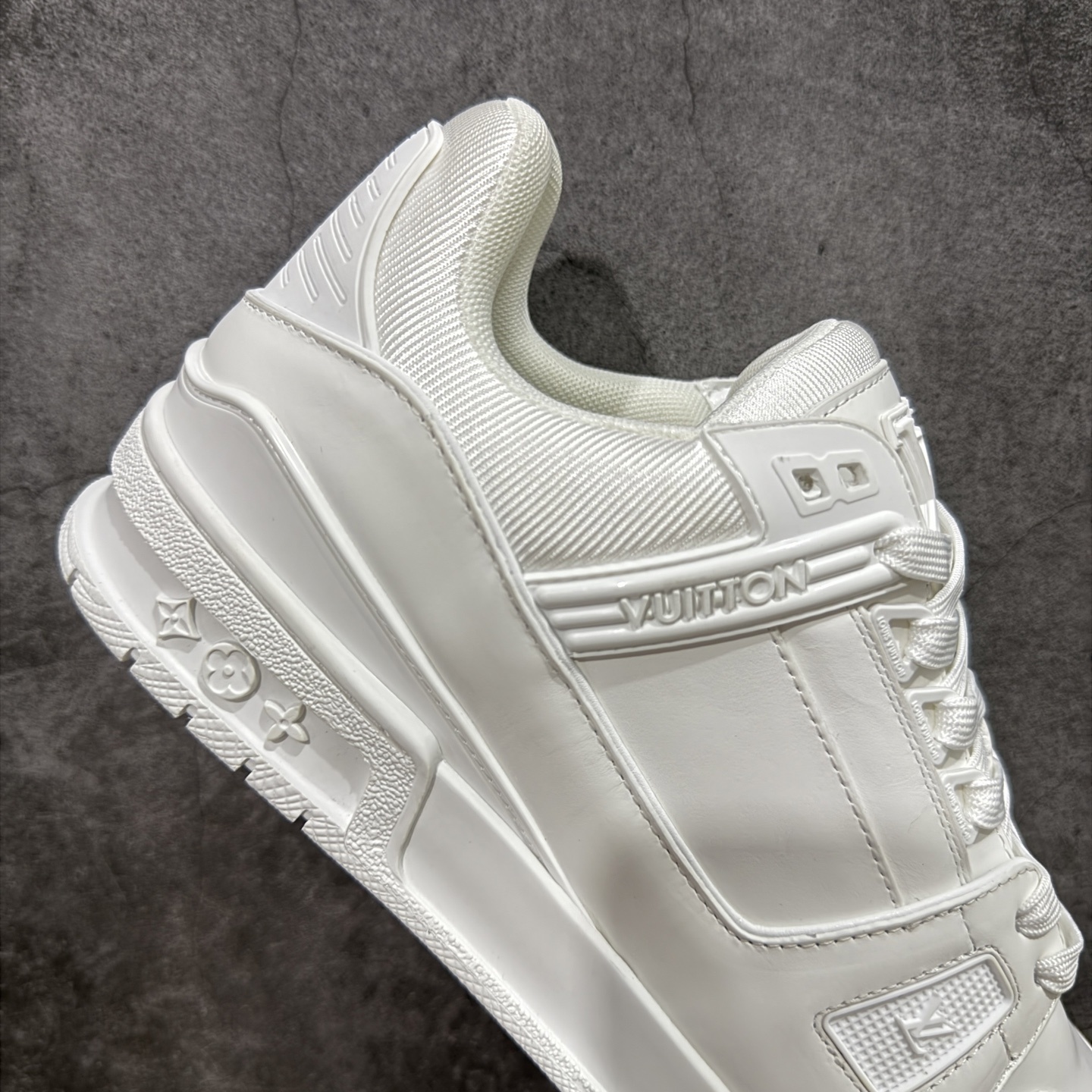Louis Vuitton Trainer Sneaker T538008 | Litbuuy Spreadsheet