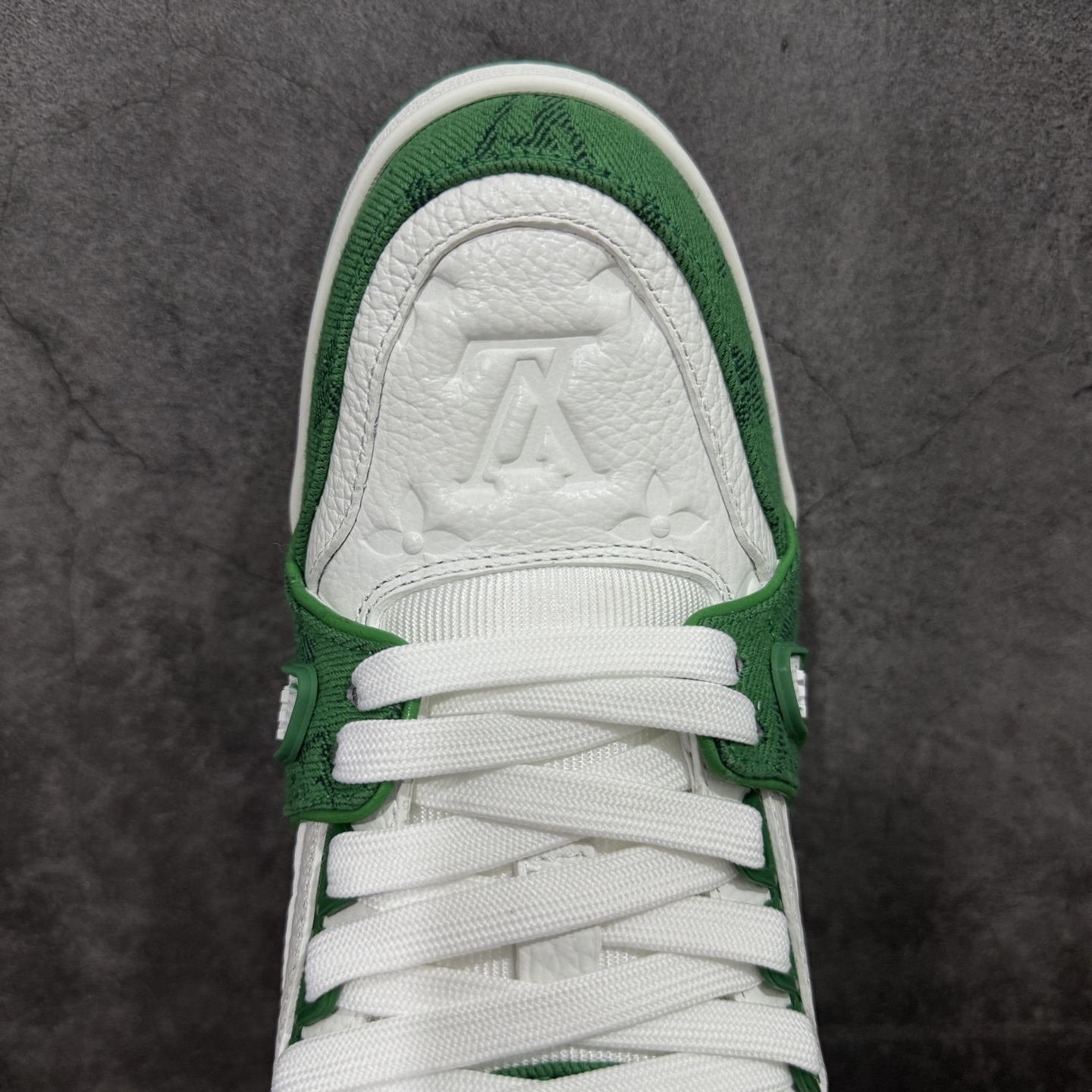 Louis Vuitton Trainer Sneaker T538009 | Litbuuy Spreadsheet